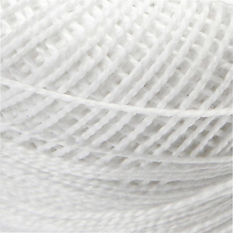 Merceriseret bomuldsgarn, n&aring;l 2-2,5, hvid, 125 m, 20 g/ 1 ngl.