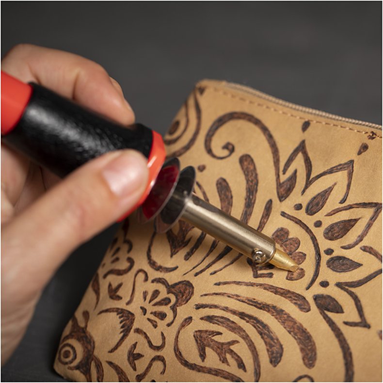 Clutch, H: 18 cm, L: 21 cm, 350 g, lys brun, 1 stk.